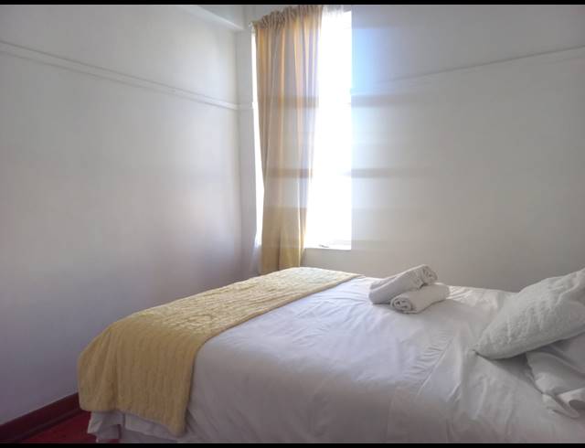 2 BEDROOM FLAT TO LET IN SOUTH BEACH
